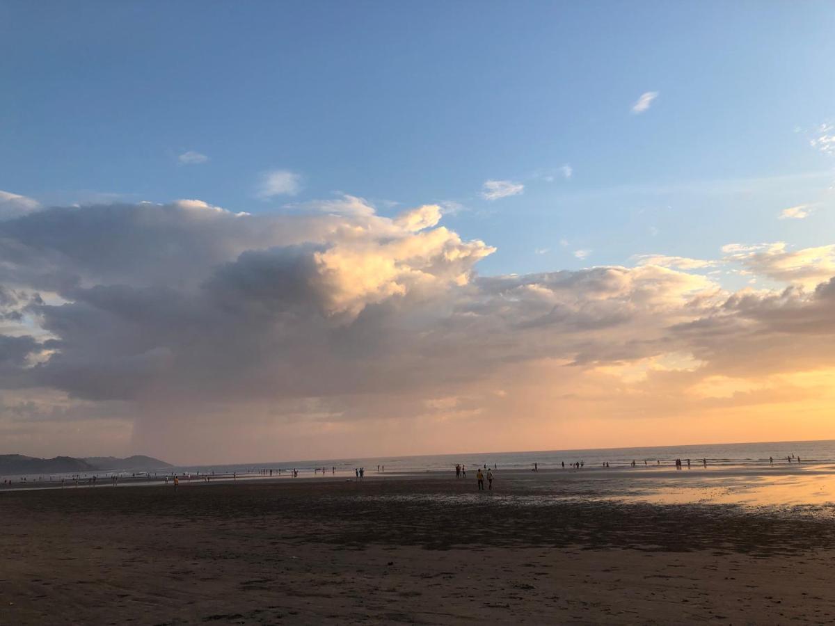 Inn Morjim A Boutique Beach Hotel Esterno foto