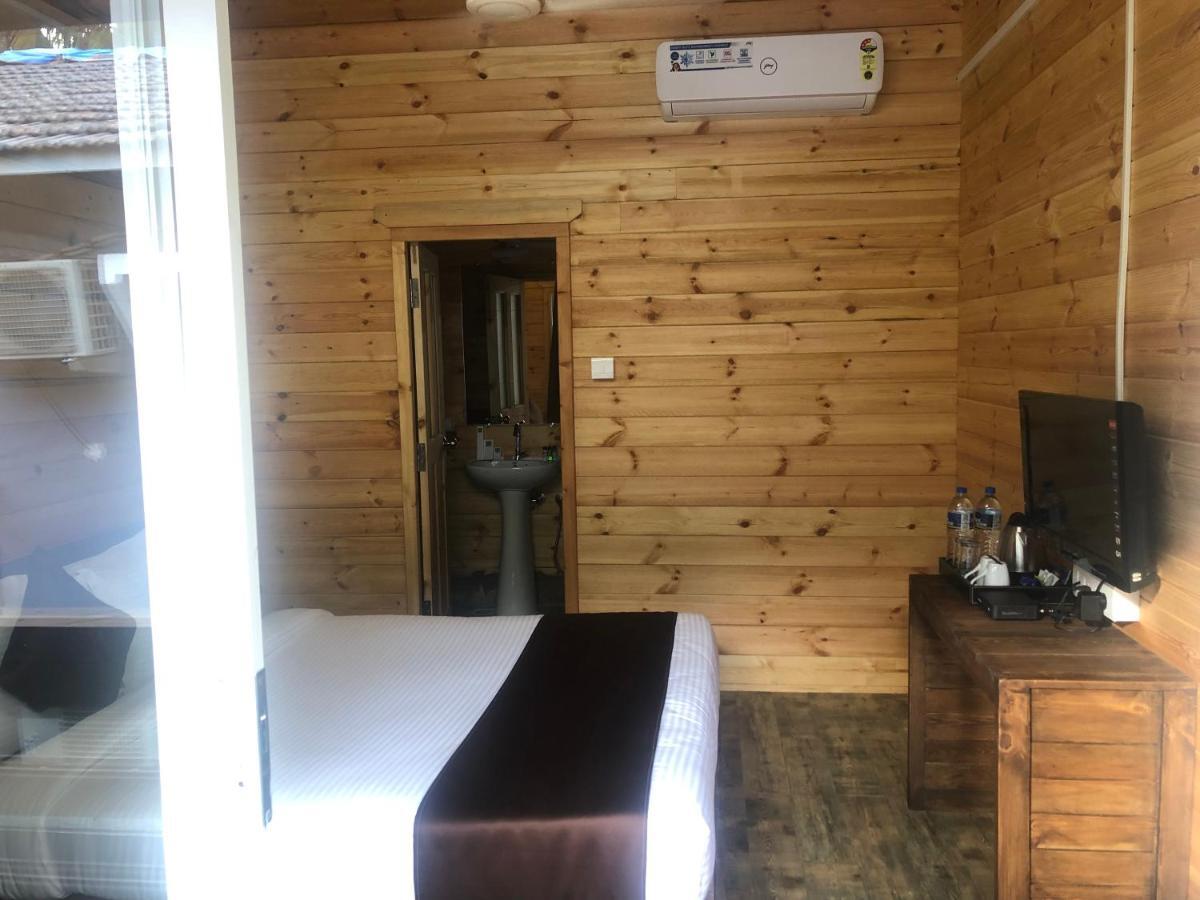 Inn Morjim A Boutique Beach Hotel Esterno foto